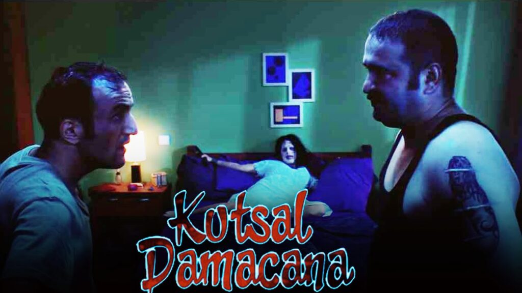 Kutsal Damacana afişi